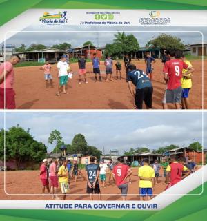 Chefe de divisão de esportes  reúne com jogadores de futebol de Vitória do Jari