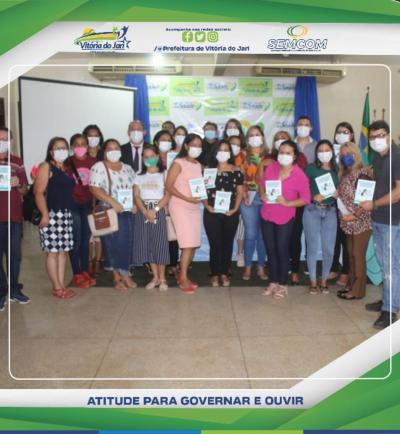 Prefeitura através da Secretaria Municipal de Saúde realiza a apresentação da Cartilha para Gestantes